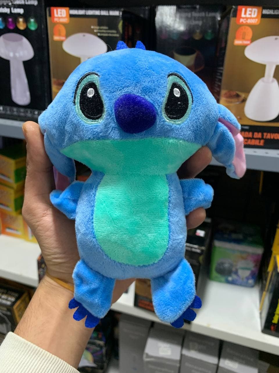Disney Stitch en peluche  20cm 