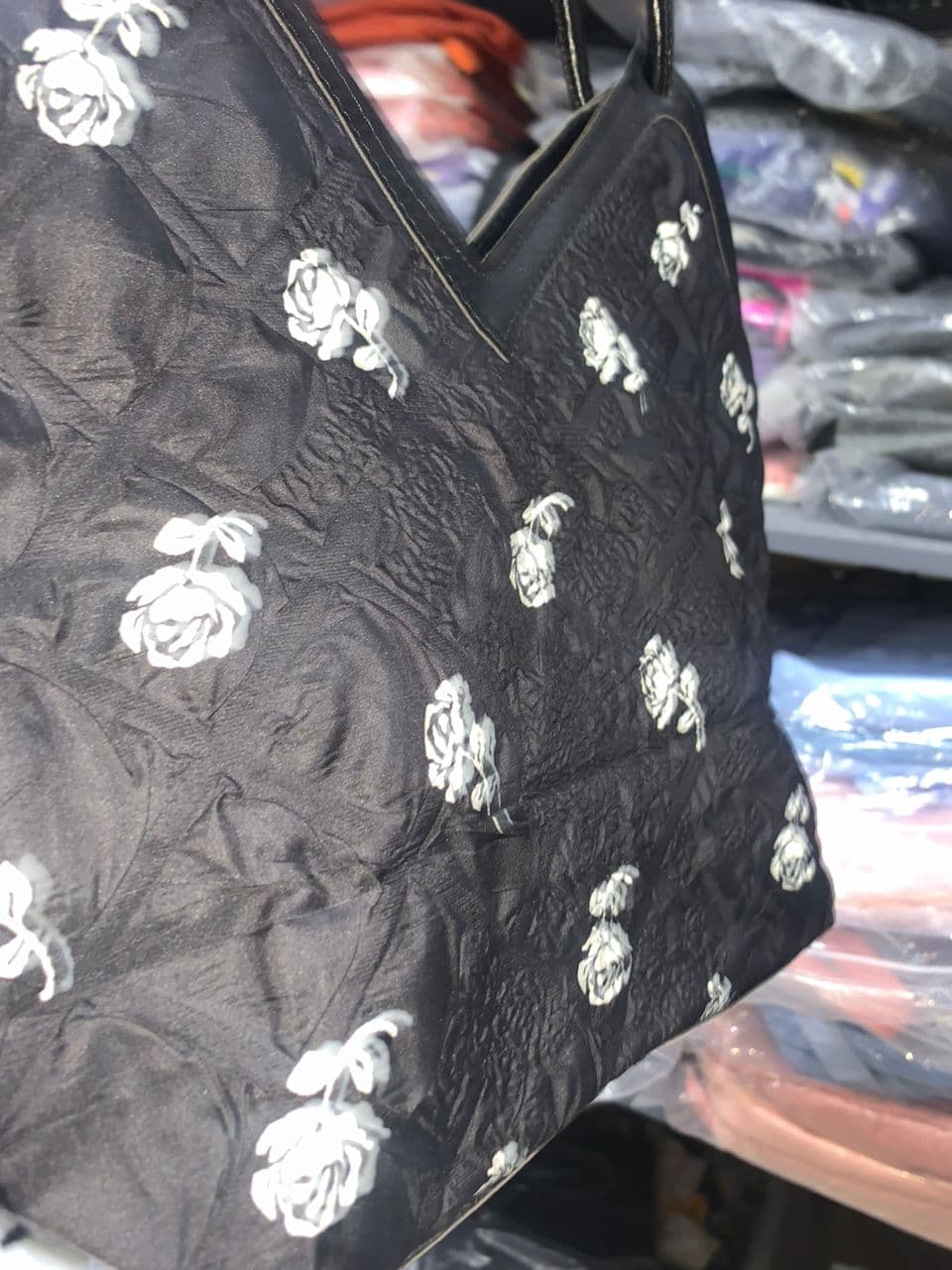 Sac à main pour femme  motif a fleur 