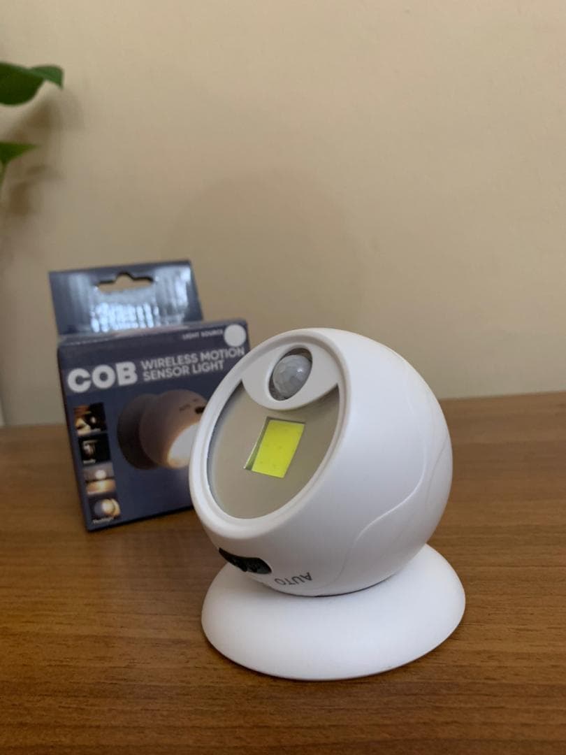 Lampe COB à détecteur de mouvement portable à 360 °
