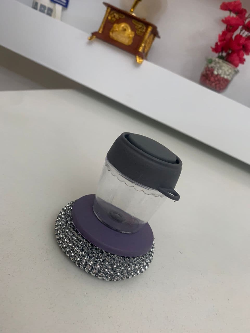 Brosse à Main avec Distributeur de Savon pour Cuisine – فرشاة يدوية بموزع صابون للمطبخ
