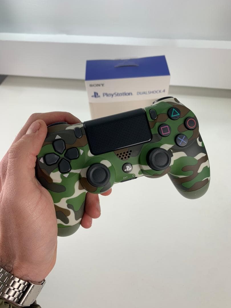 Manette sans fil DualShock 4 pour PlayStation 4  Camouflage Vert – يد تحكم لاسلكية للبلايستيشن