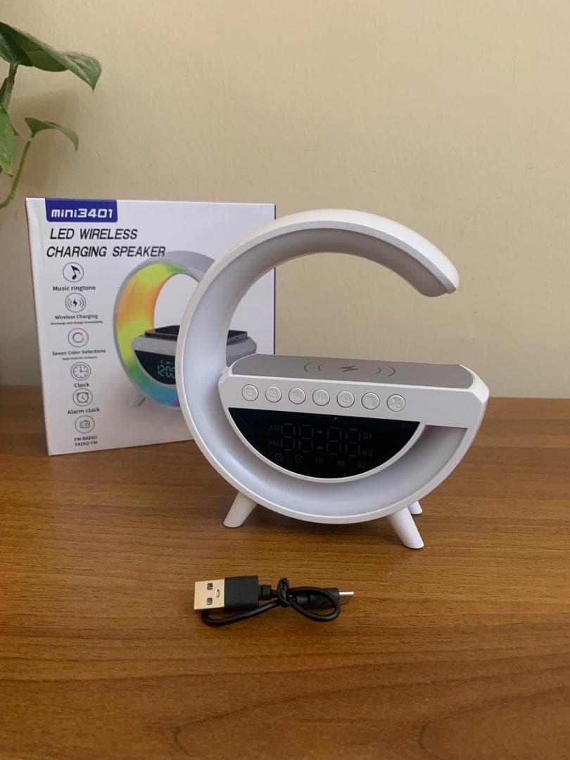 Lampe d'Ambiance LED avec Chargeur Sans Fil et Enceinte Bluetooth - مصباح مع شاحن لاسلكي ومكبر صوت بلوتوث