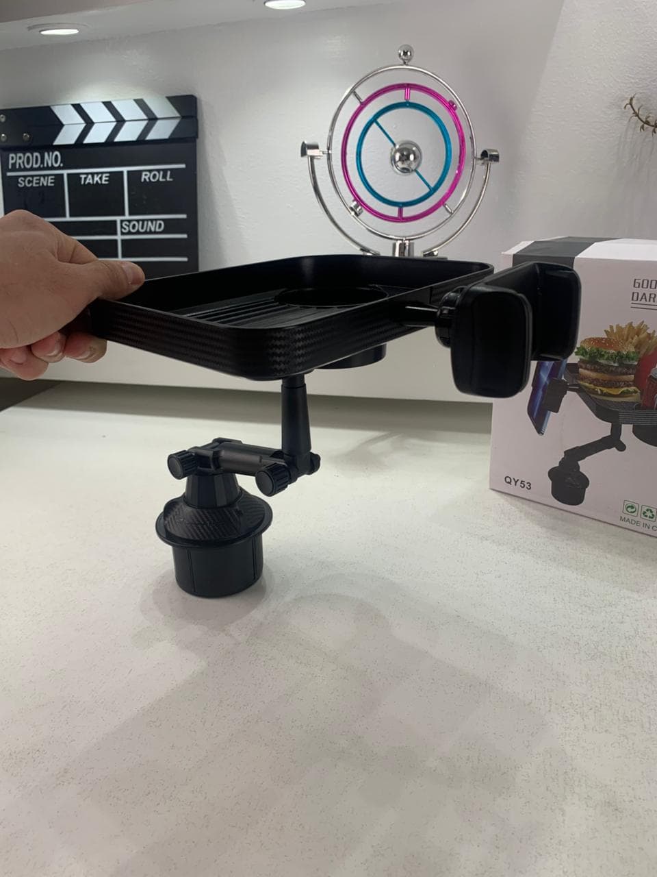 Plateau et Porte-Gobelet avec Support Téléphone pour Voiture – حامل مأكولات ومشروبات مع موضع للهاتف