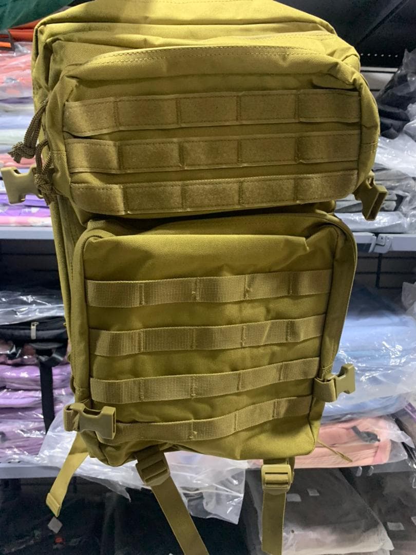 Sac à dos tactique 50L imperméable pour  Randonnée , voyage, alpinisme, + Matelas pliable Cadeau