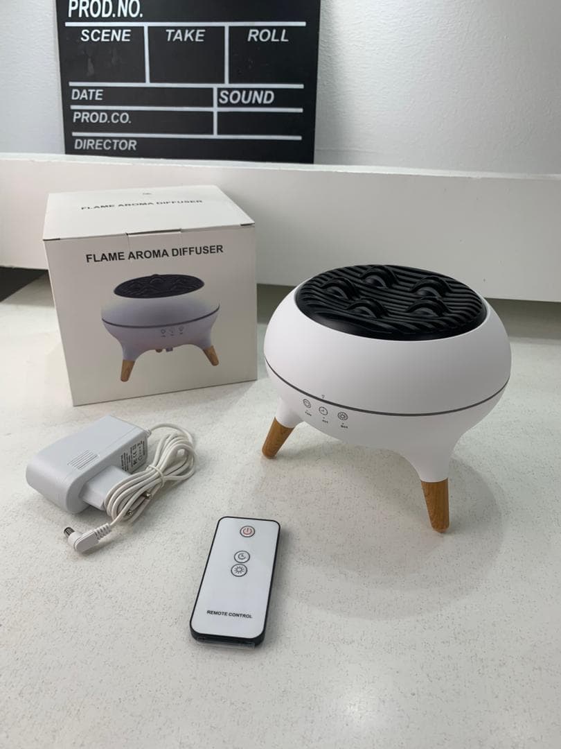 Diffuseur d’huiles essentielles ultrasonique 350 ml avec télécommande et lumières – جهاز تعطير الجو