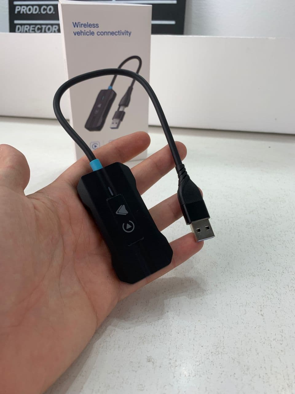 Adaptateur USB CarPlay Sans Fil pour Voitures - جهاز ميديا ذكي للسيارات