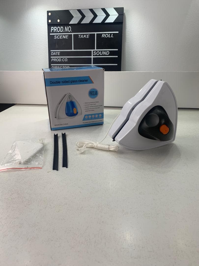 Nettoyeur Magnétique avec Injection de Liquide 3-8 mm – أداة مغناطيسية لتنظيف الزجاج الخارجي