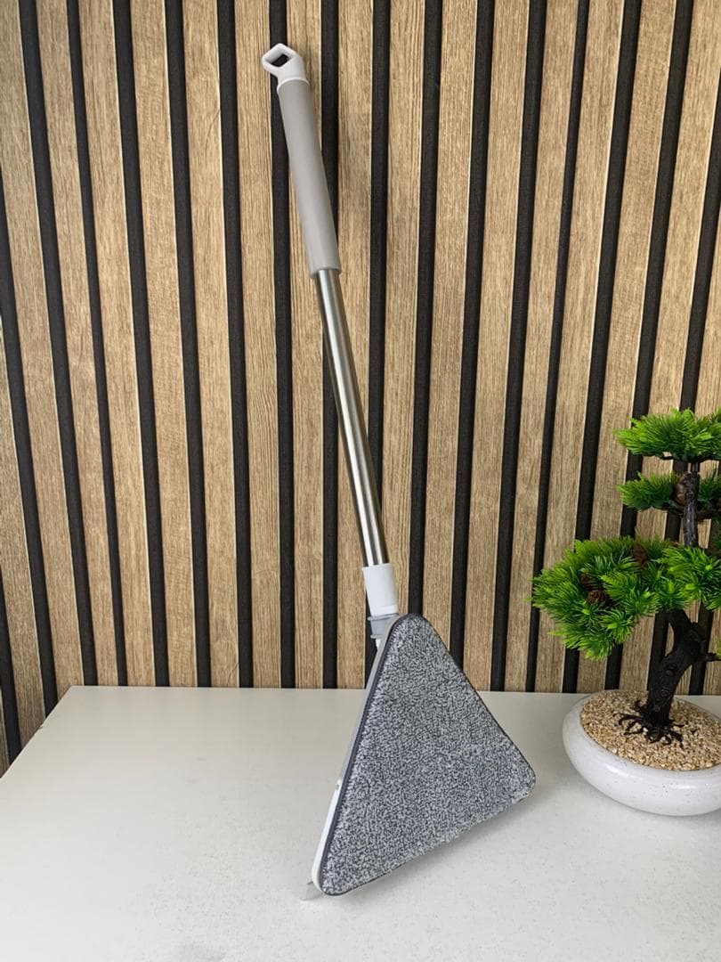 Vadrouille de Nettoyage avec Manche Long Pliable à 180° avec Grattoir – ممسحة من ميكروفيبر للتنظيف في أصعب المناطق