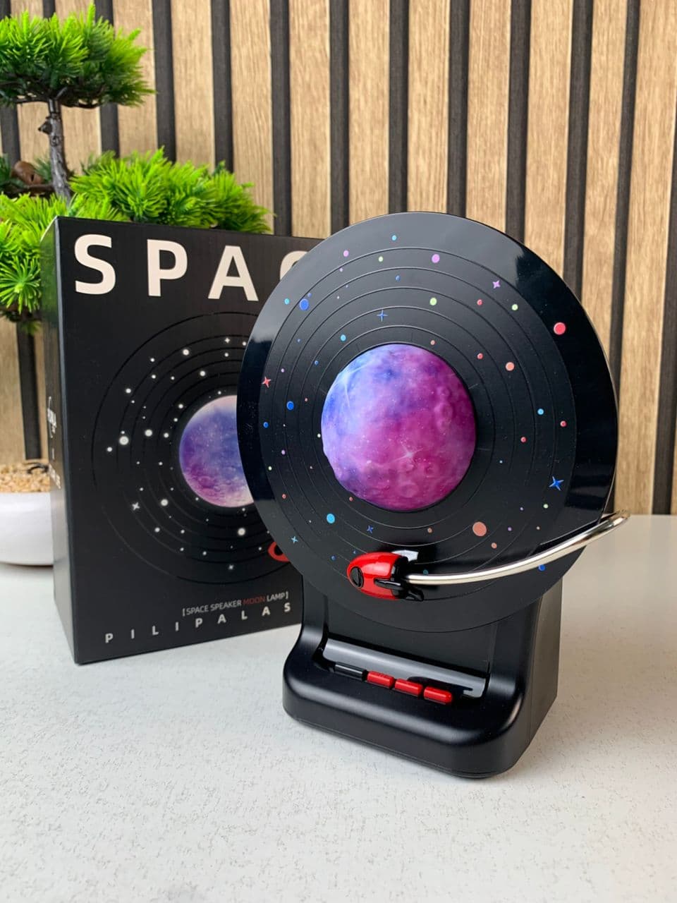 Haut Parleur Bluetooth avec lampe lunaire LED 3D à 7 couleurs réglables – مكبر صوت بلوتوث