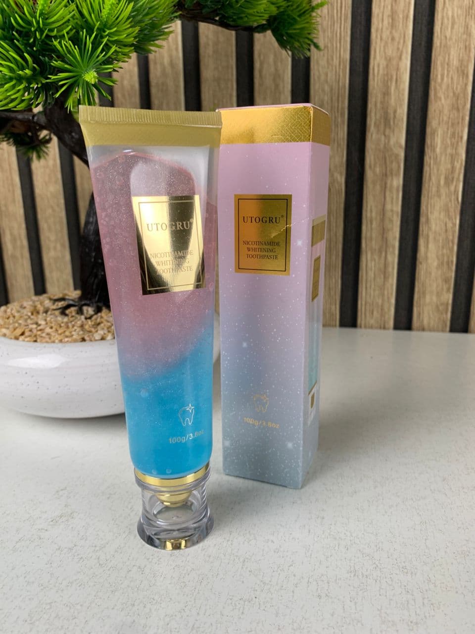 Dentifrice blanchissant à la niacinamide UTOGRU Triple action blanchissante – معجون تبييض الأسنان