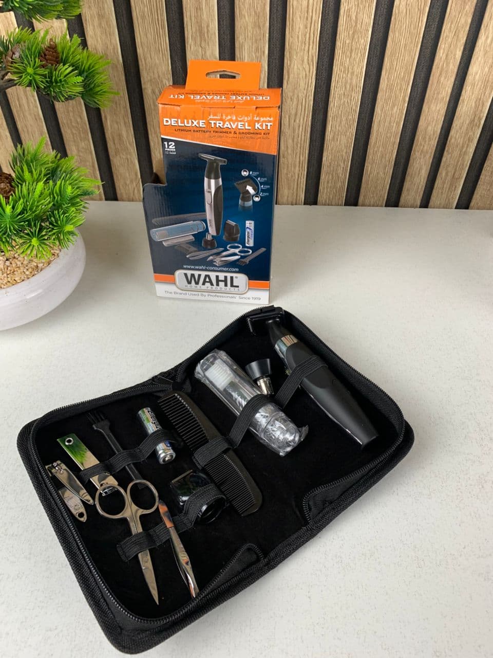 Kit de Voyage Tendeuse WAHL avec accessoires de soins pour hommes – طقم آلة حلاقة مع أدوات العناية للرجال